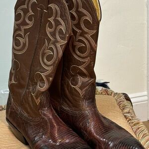 Vintage Nicona Cowboy Western Heeled Boots in Rich Brown